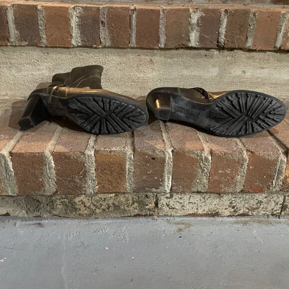 Like New Paul Green Taupe Gray Leather Boots Size 9 - Picture 3 of 4